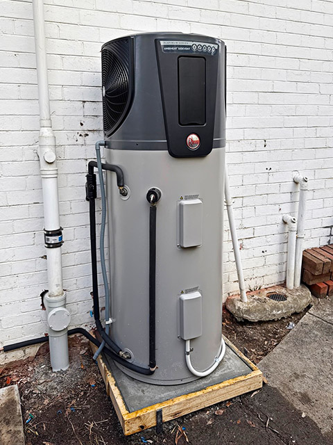 Heat pump hot water installation